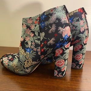 Sam Edelman high heeled booties